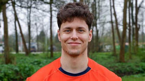 Nederlands rugbytalent Joey Buskens (20) .